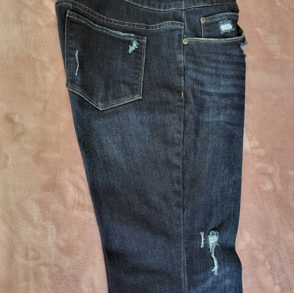 jeans blue color in good condition Size 10p - Picture 6 of 8